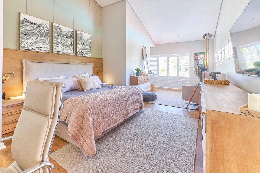 5 Bedroom Property for Sale in Flamingo Vlei Western Cape